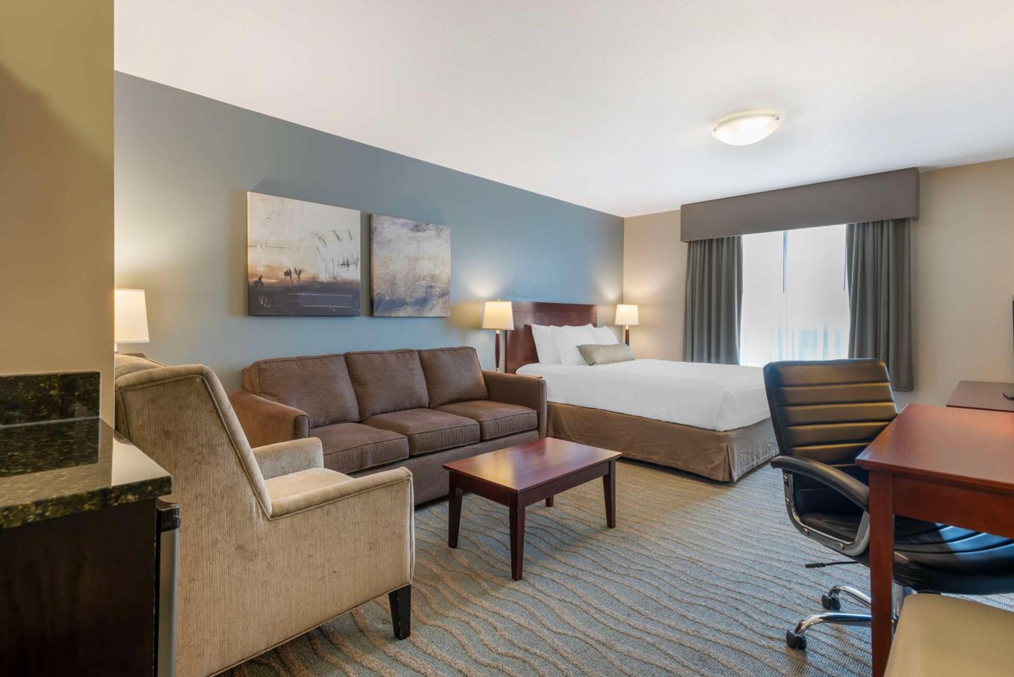 Best Western Rocky Mountain House Exterior photo