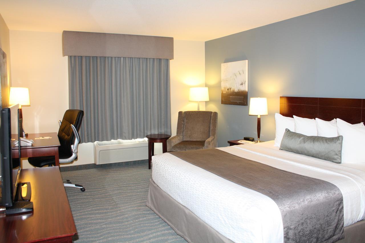 Best Western Rocky Mountain House Exterior photo